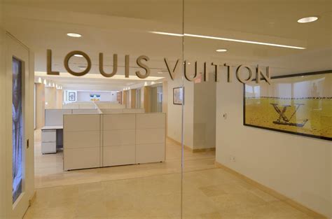 louis vuitton headquarters address usa.